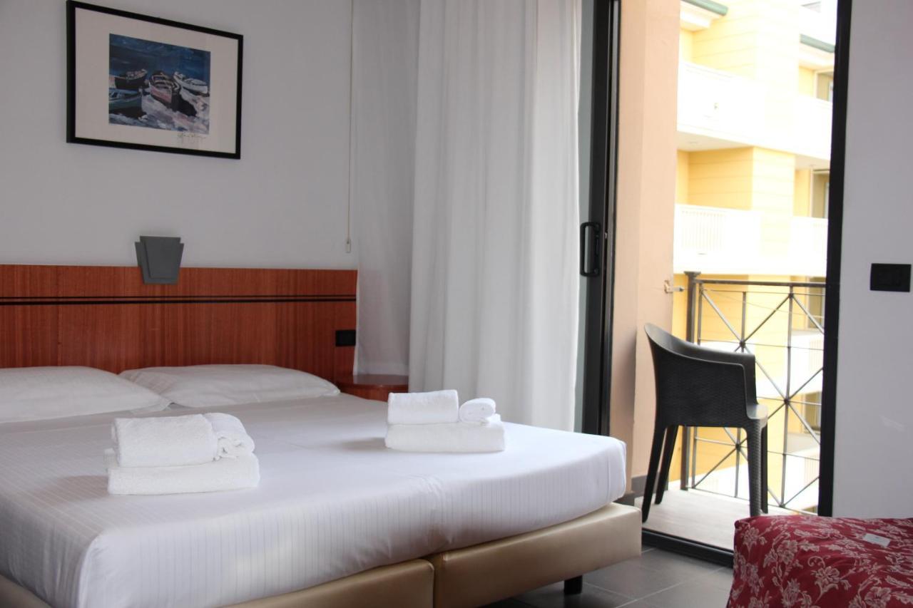 Hotel Nettunia Rimini Eksteriør billede