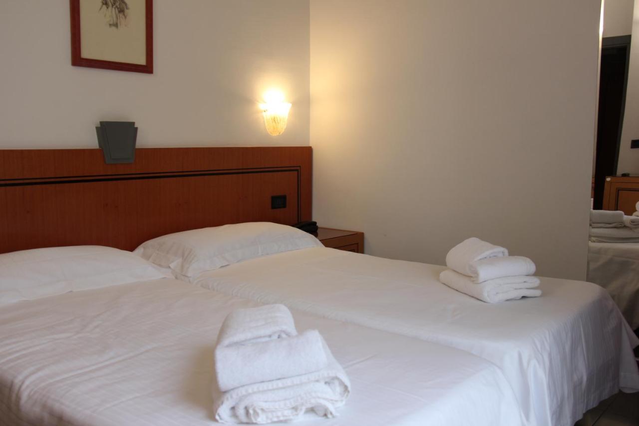 Hotel Nettunia Rimini Eksteriør billede